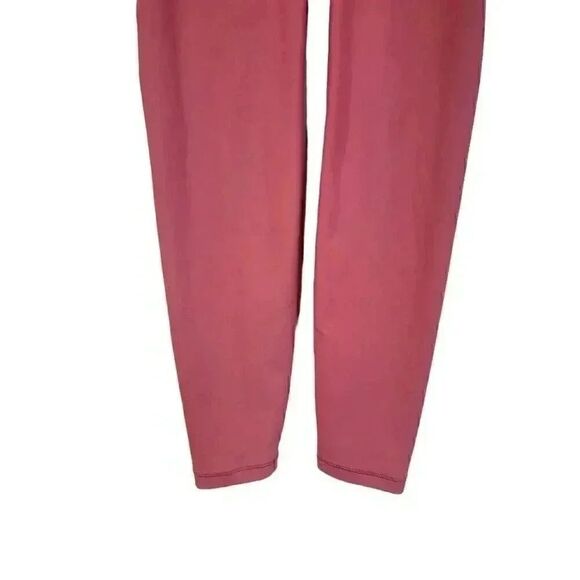 Old Navy Women's Rose Pink Poly/Spandex High Rise Leggings w Pockets - Picture 3 of 10